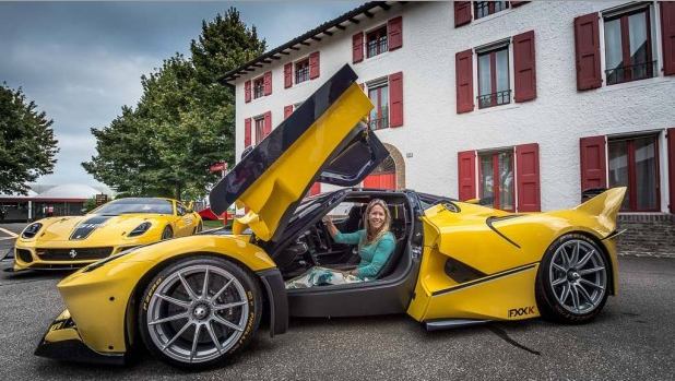  Ferrari F12tdf vào tay phó chủ tịch Google.