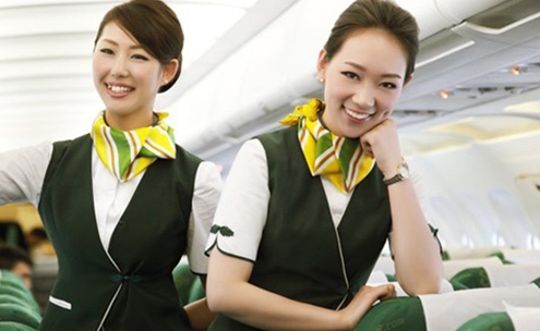 spring airlines 495 1367520832 500x0 Hãng hàng không Trung Quốc   Spring Air mở showroom ôtô trên trời