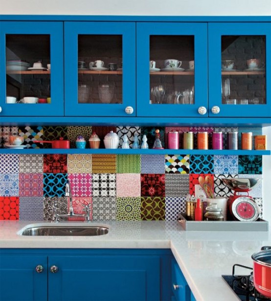 colorful kitchen backsplash ideas 6 554x616 Chia sẻ những mẫu thiết kế nhà bếp đẹp hoàn hảo